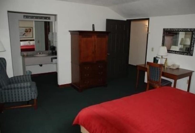 Historic Beaver Dam Lodge, Golf & Rv Resort