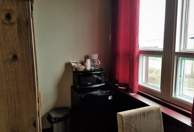 فندق Auberge Internationale La Vieille école