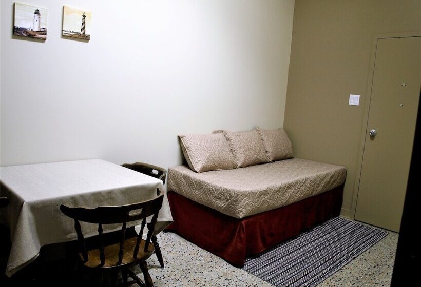 فندق Auberge Internationale La Vieille école