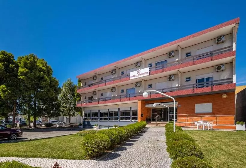 Hotel Colmeia