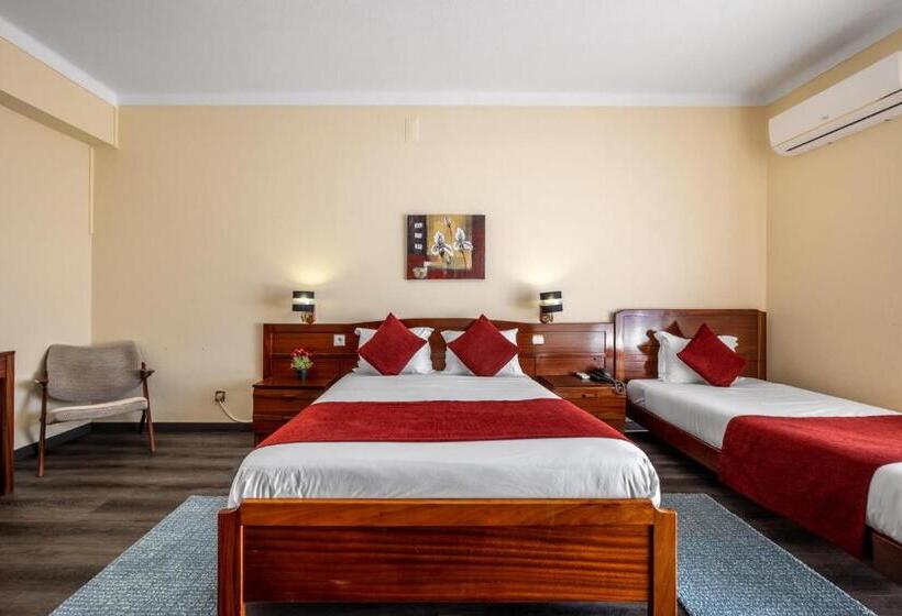 בית מלון כפרי Colmeia