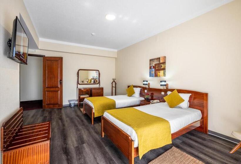 בית מלון כפרי Colmeia