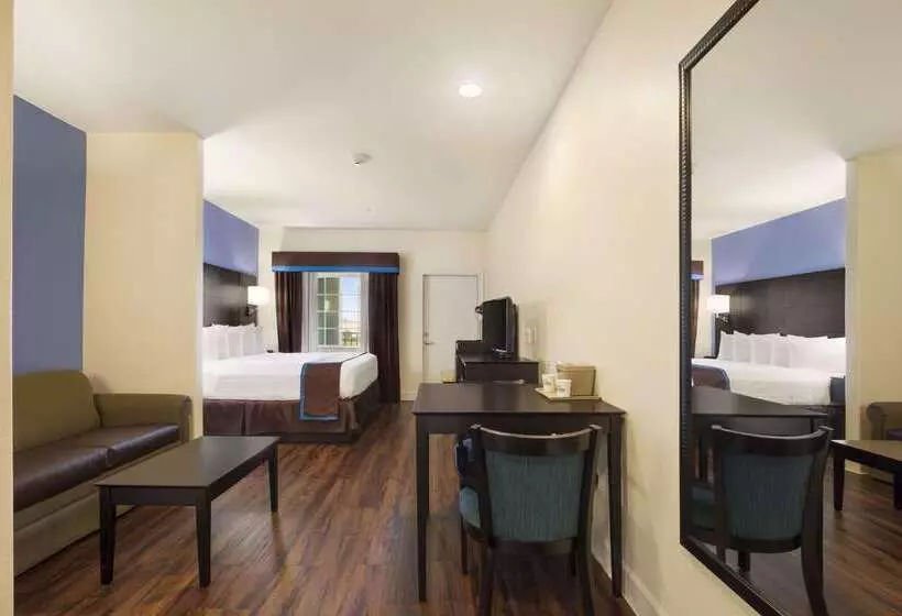 ホテル Days Inn & Suites By Wyndham Galveston West/seawall