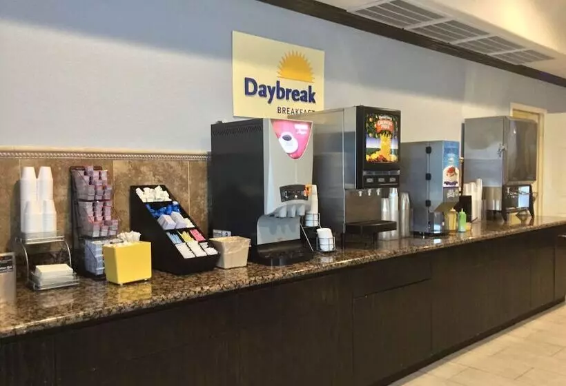 ホテル Days Inn & Suites By Wyndham Galveston West/seawall