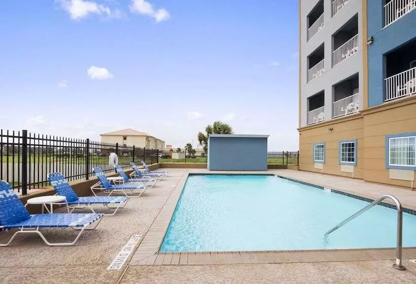 ホテル Days Inn & Suites By Wyndham Galveston West/seawall