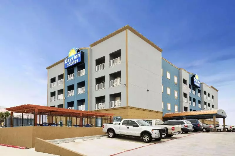 ホテル Days Inn & Suites By Wyndham Galveston West/seawall