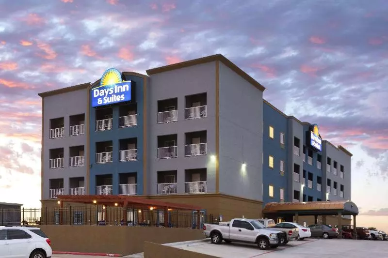 ホテル Days Inn & Suites By Wyndham Galveston West/seawall