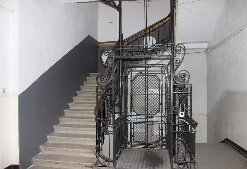هتل Family Palace