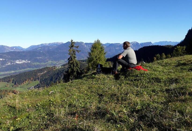 فندق Haus Gmahblick Ferienwonungen