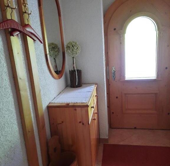 فندق Haus Gmahblick Ferienwonungen