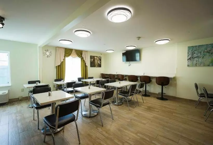 호텔 Hawthorn Extended Stay By Wyndham Saint Robert