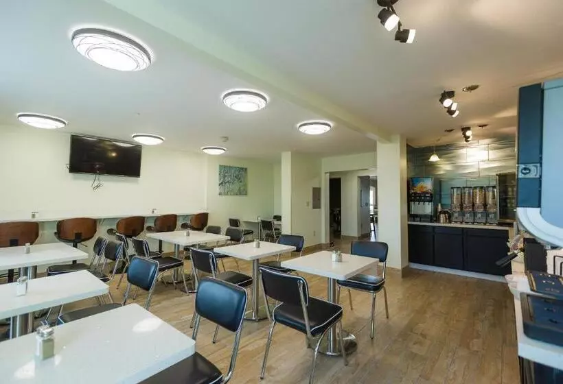 호텔 Hawthorn Extended Stay By Wyndham Saint Robert