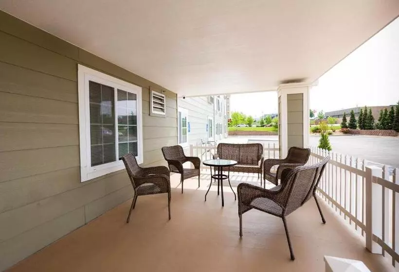 호텔 Hawthorn Extended Stay By Wyndham Saint Robert