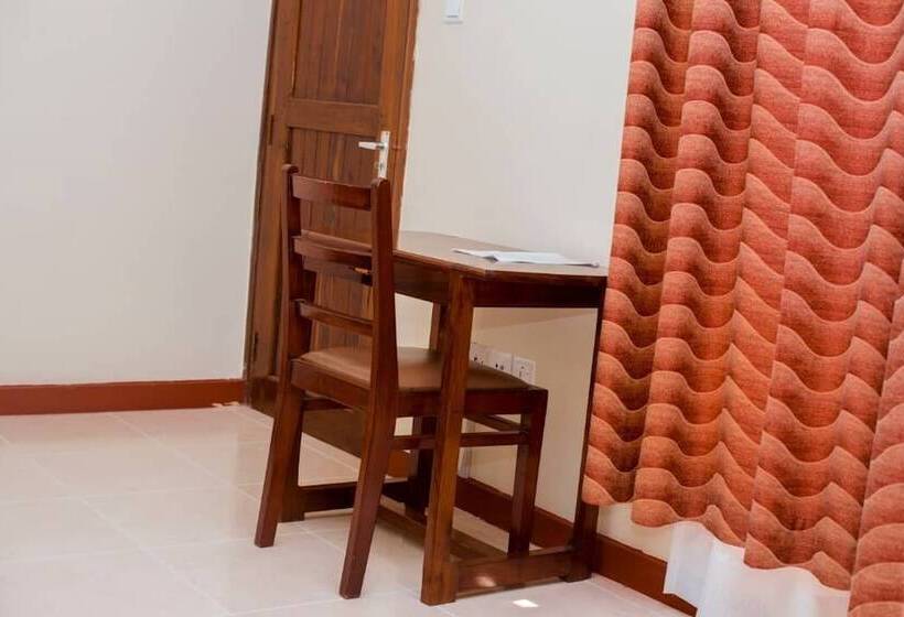 ホテル Kilimanjaro Crane