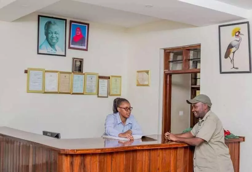 Hotel Kilimanjaro Crane