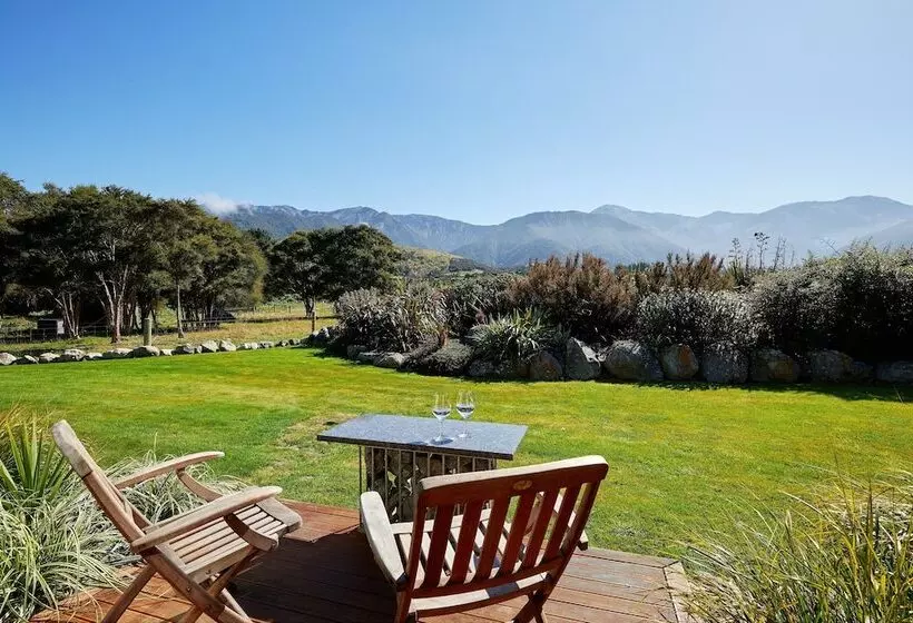 Hotelli Manakau Lodge