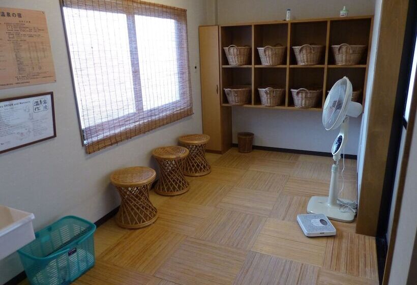 酒店 Minshuku Kuwataniya