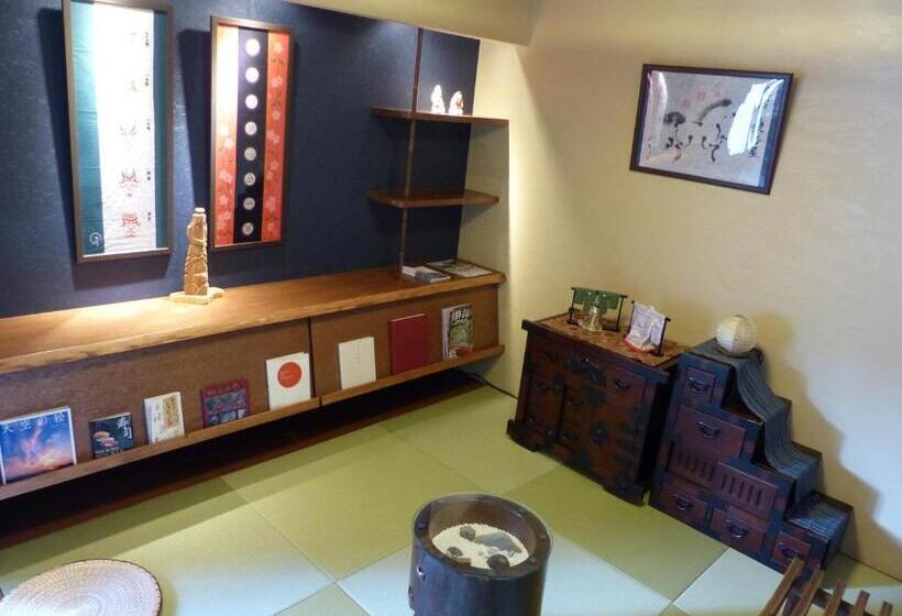 酒店 Minshuku Kuwataniya