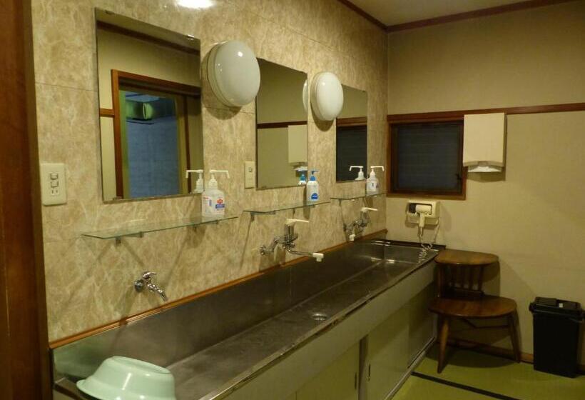 酒店 Minshuku Kuwataniya