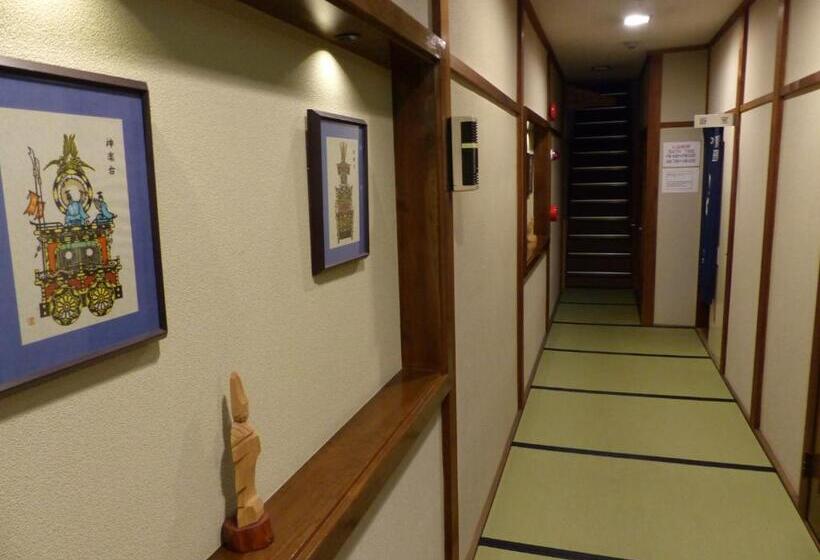 酒店 Minshuku Kuwataniya