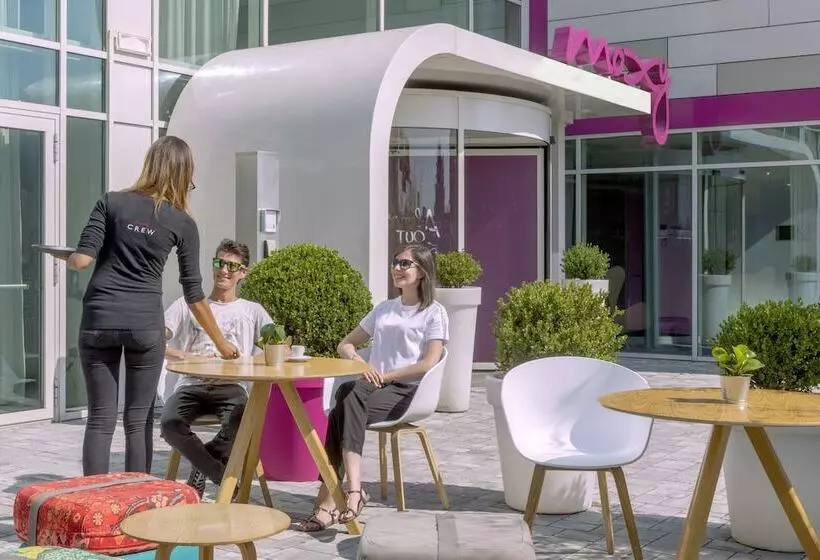 Szálloda Moxy Milan Malpensa Airport