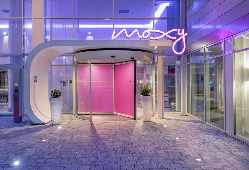 Szálloda Moxy Milan Malpensa Airport