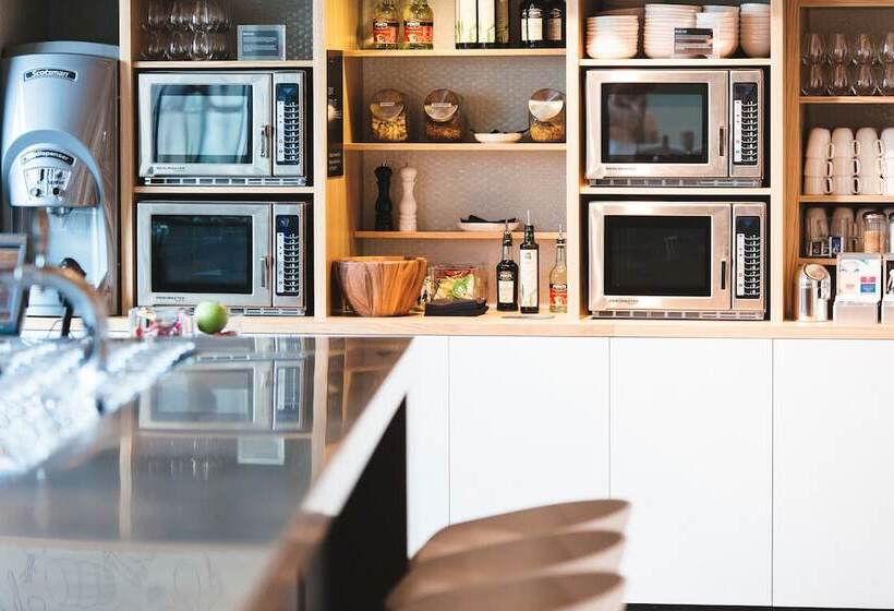 فندق Moxy Milan Malpensa Airport