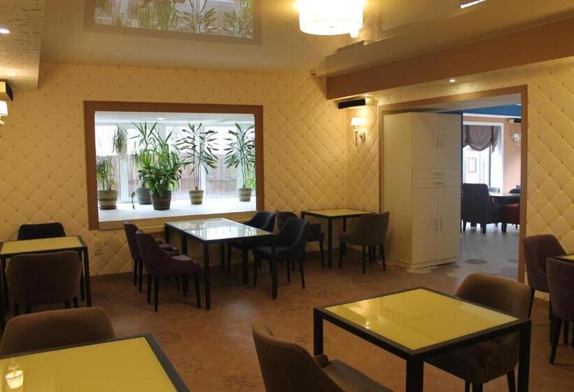 בית מלון כפרי Nonstop