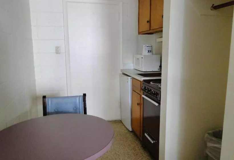 Отель Sea Gypsy Inn