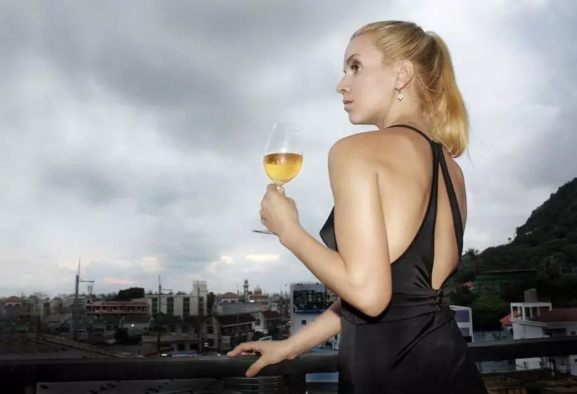 酒店 The Artist House