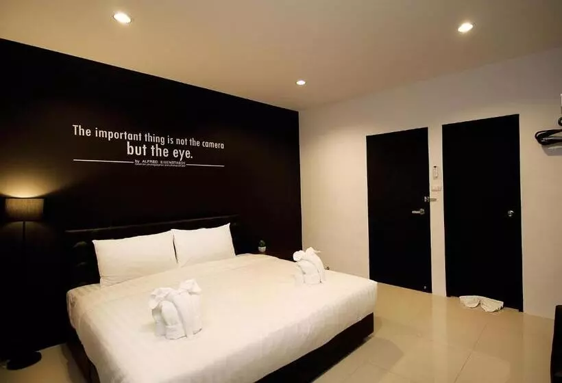 酒店 The Artist House