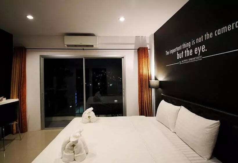 酒店 The Artist House