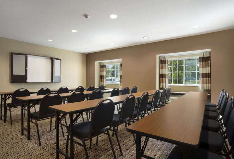 Microtel Inn And Suites Carrollton