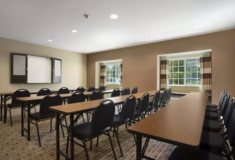 Microtel Inn And Suites Carrollton