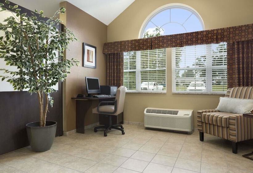 Microtel Inn And Suites Carrollton