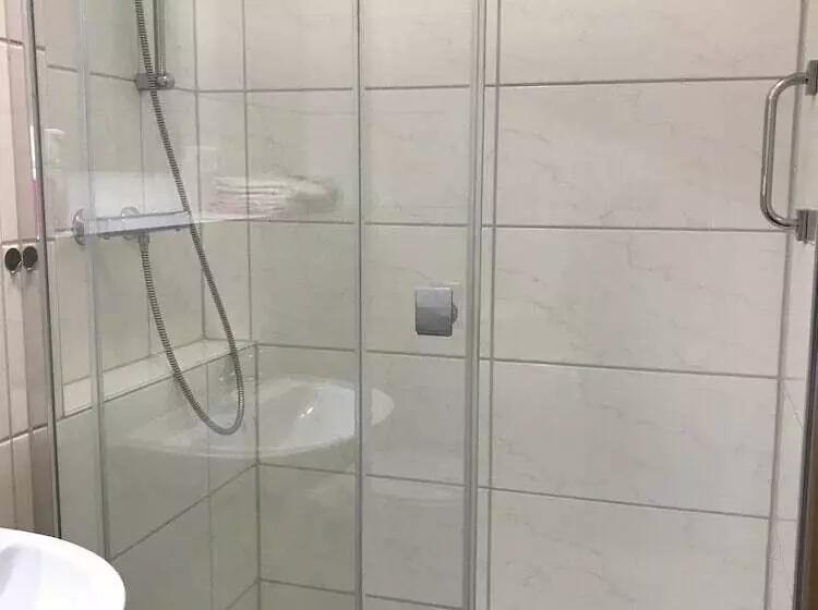 Retkeilymaja Gästehaus Viktoria