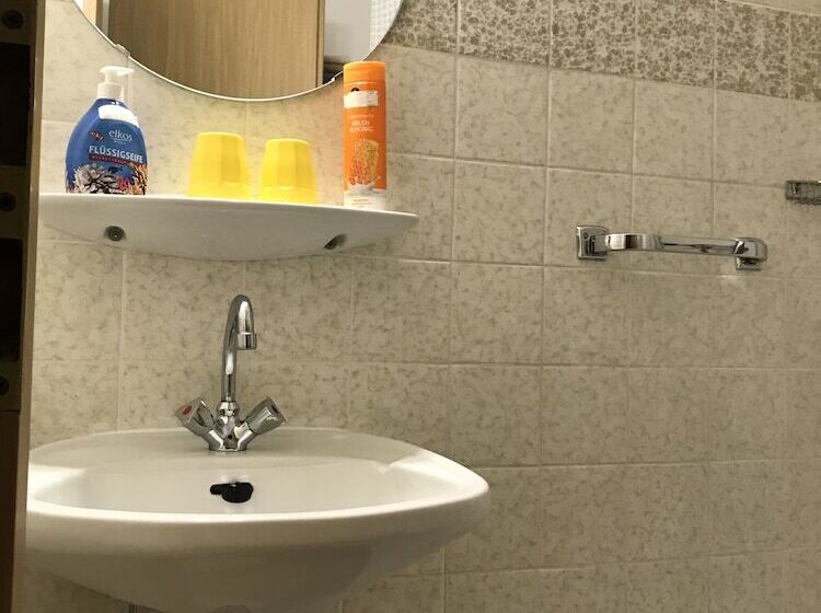 ユースホステル Gästehaus Viktoria