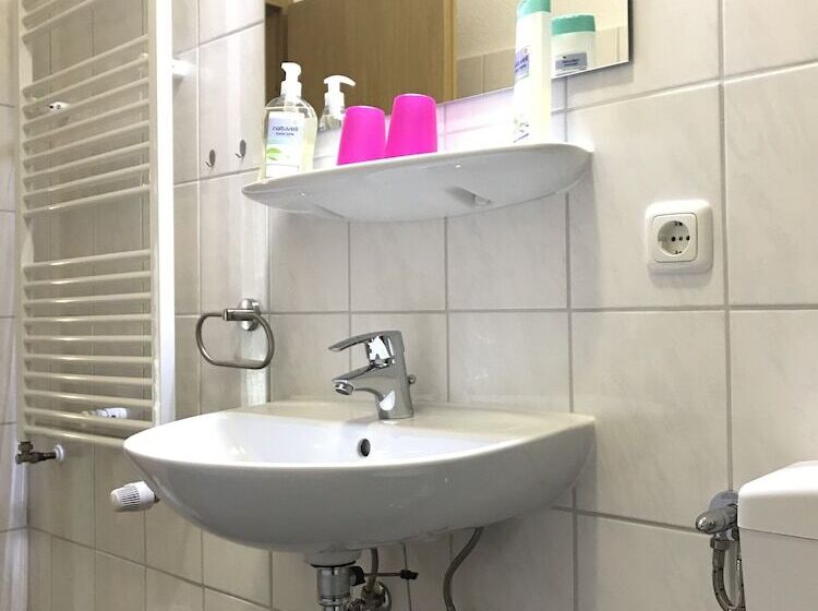 ユースホステル Gästehaus Viktoria