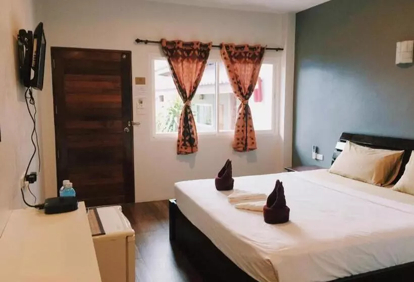 Retkeilymaja Maehaad Garden Inn