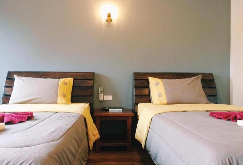 הוסטל Maehaad Garden Inn