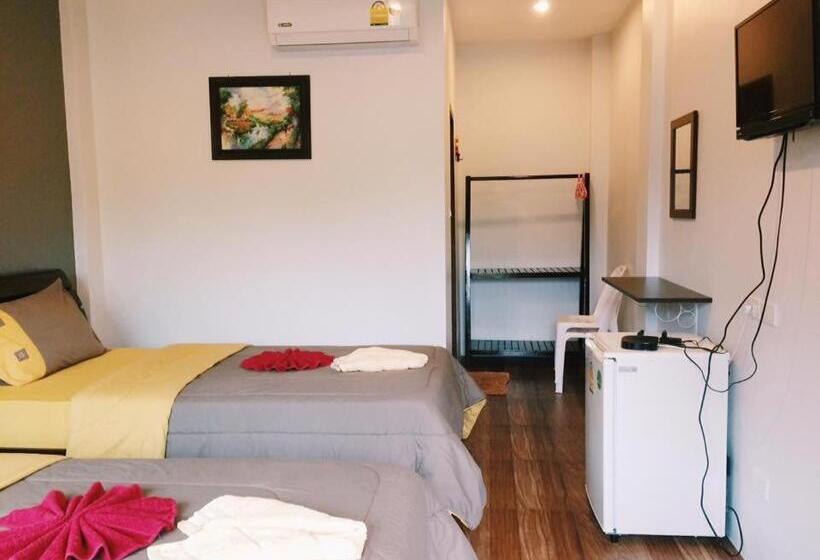 הוסטל Maehaad Garden Inn