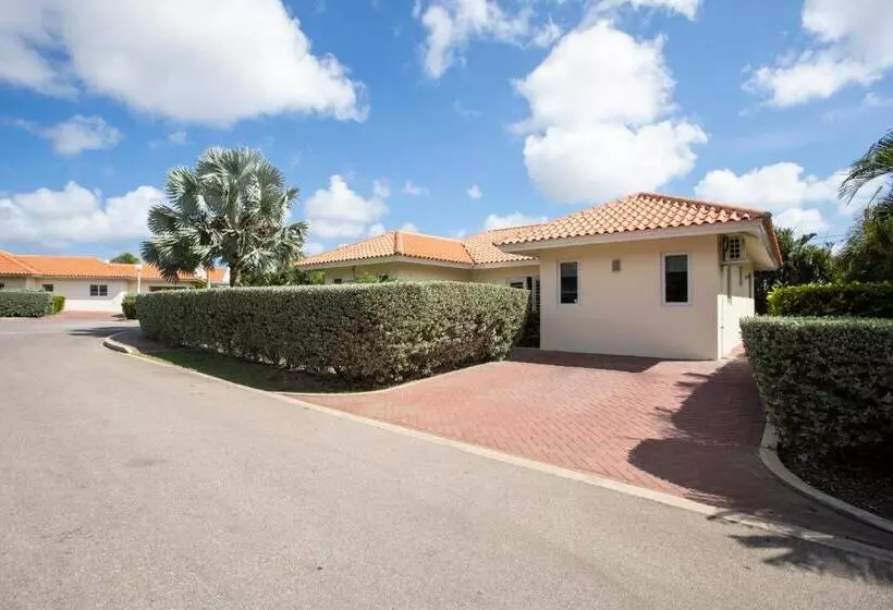 Attractive Villa In Resort