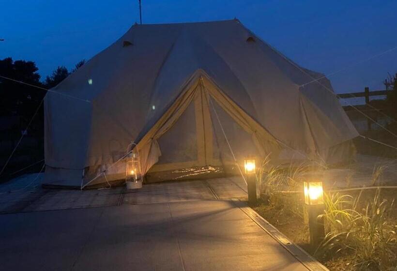 Mademoiselle Nineth Met Sauna