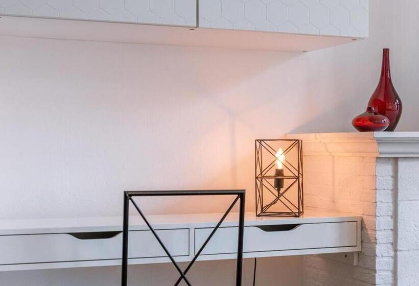 Spacious Apartment In The Heart Of Antwerp