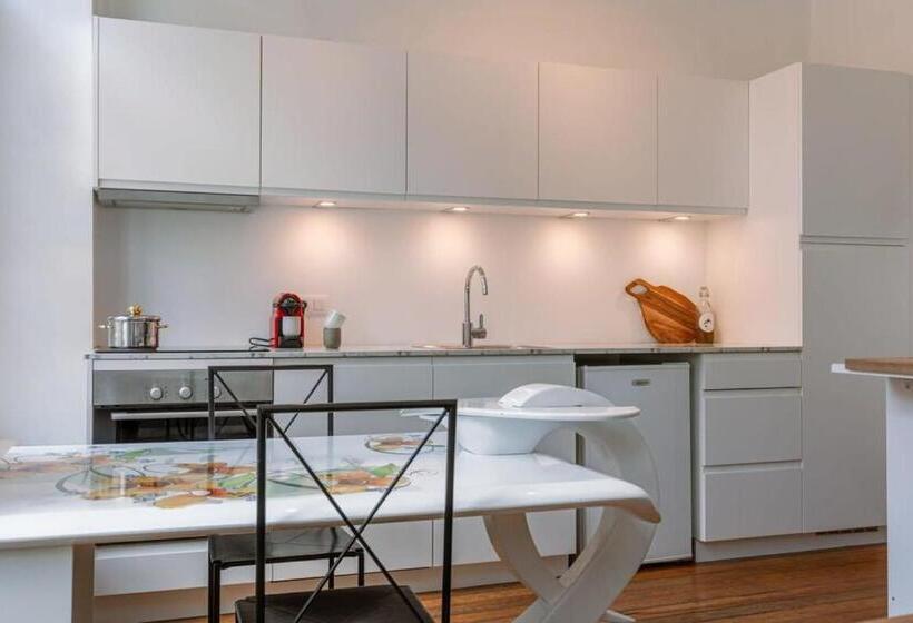 Spacious Apartment In The Heart Of Antwerp