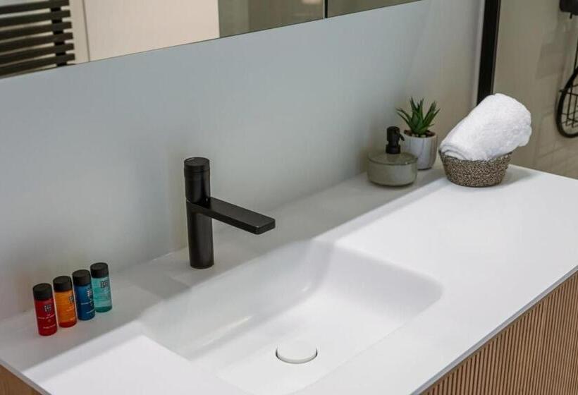 Spacious Apartment In The Heart Of Antwerp