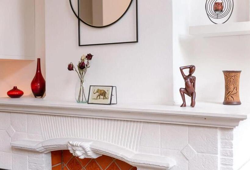 Spacious Apartment In The Heart Of Antwerp