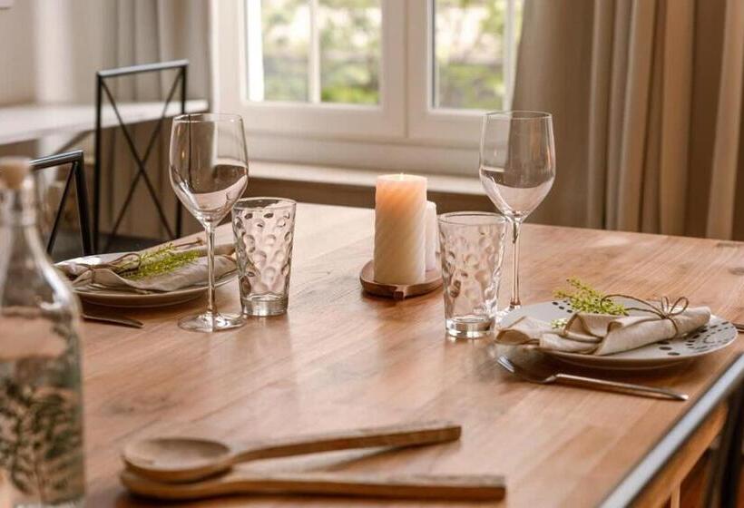 Spacious Apartment In The Heart Of Antwerp