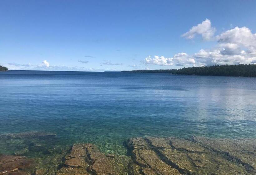 Tobermory Peaceful Private Entire Cottage Log Home Spacious Fully Equipped