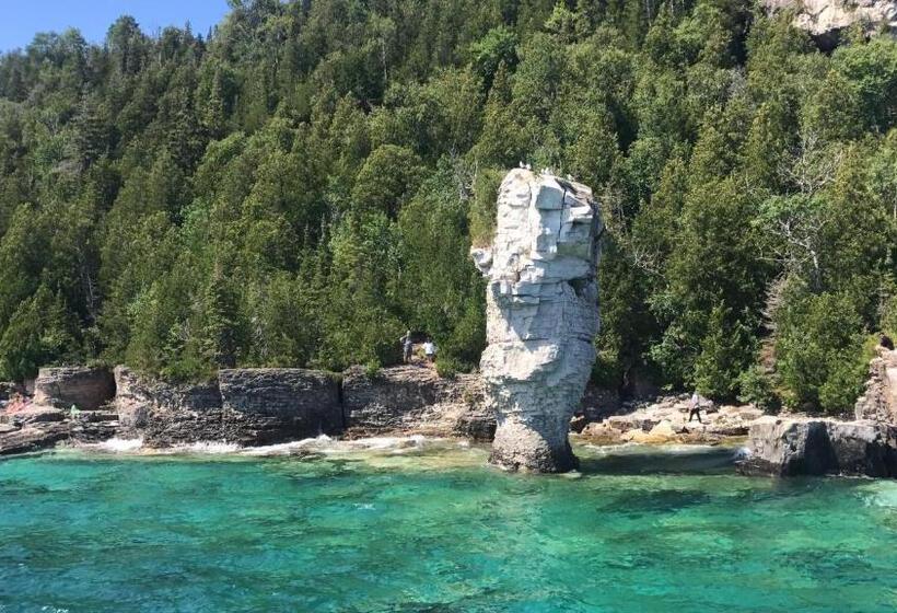 Tobermory Peaceful Private Entire Cottage Log Home Spacious Fully Equipped